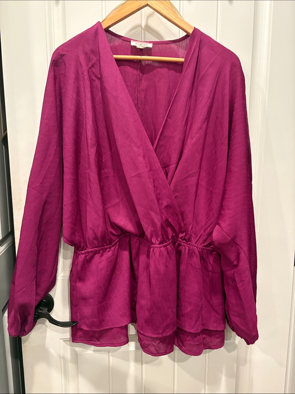 Andree by unit 2x woman’s Magenta Peplum Wrap Top